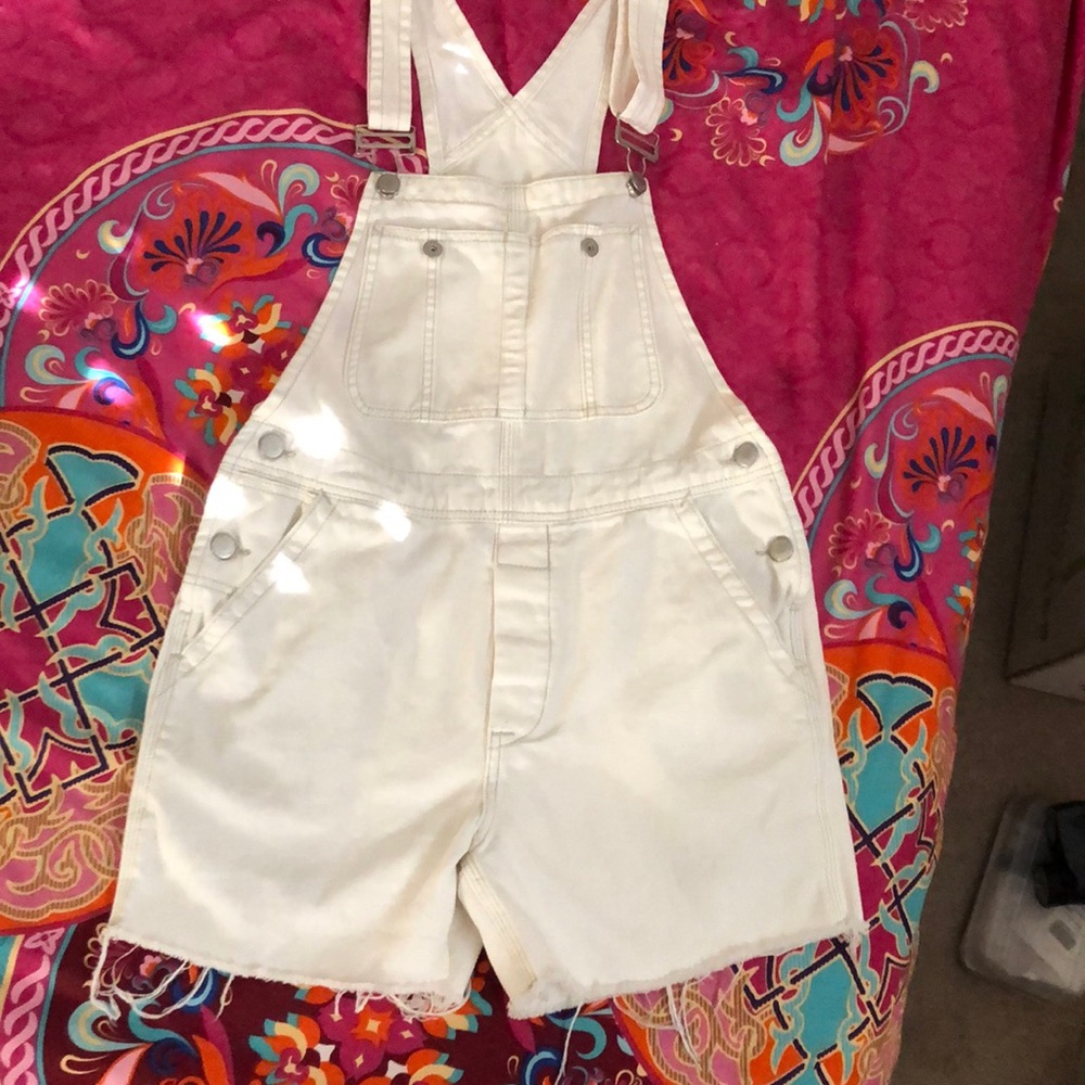 Free People cream denim overall shorts 27